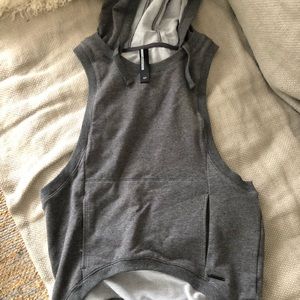 Athleisure layering top. Brand new. Women's Small !